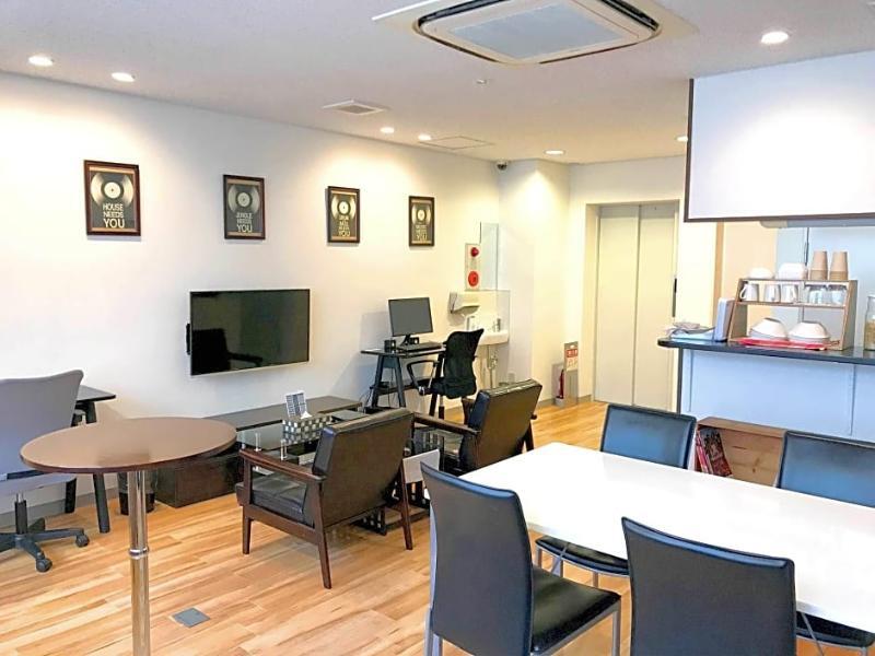 Az Hostel Ōsaka Eksteriør bilde
